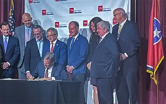Gov. Bill Lee signs Tennessee’s new school funding formula into law